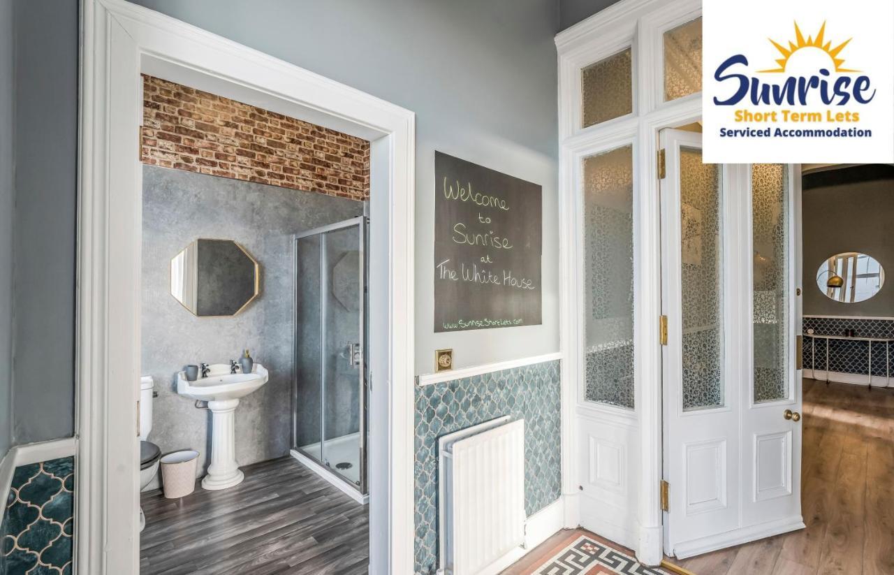 Presidential Apartment, Family Home, Luxury Bedrooms, 2 Rooms, 1 King Bed, 2 Single Beds, Free Wifi, Free Parking, Tourists, Business Travelers, Relocation, Beautiful River Views, - Long Stays, Invoice And Reduced Price Are Only Via Sunrise Short Let Dundee Esterno foto