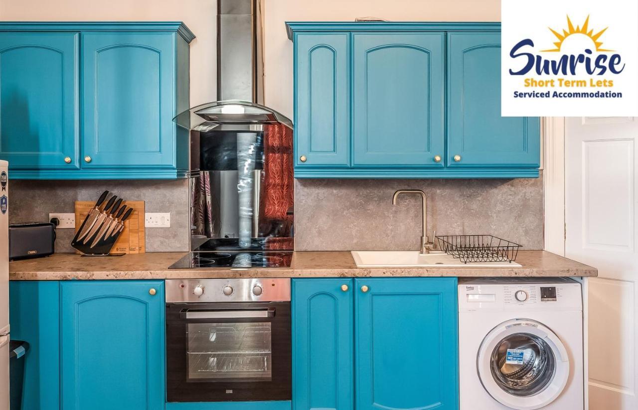 Presidential Apartment, Family Home, Luxury Bedrooms, 2 Rooms, 1 King Bed, 2 Single Beds, Free Wifi, Free Parking, Tourists, Business Travelers, Relocation, Beautiful River Views, - Long Stays, Invoice And Reduced Price Are Only Via Sunrise Short Let Dundee Esterno foto