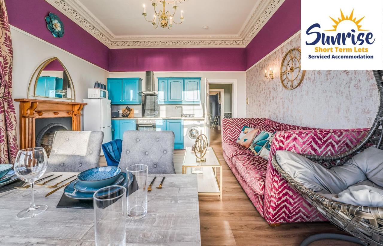 Presidential Apartment, Family Home, Luxury Bedrooms, 2 Rooms, 1 King Bed, 2 Single Beds, Free Wifi, Free Parking, Tourists, Business Travelers, Relocation, Beautiful River Views, - Long Stays, Invoice And Reduced Price Are Only Via Sunrise Short Let Dundee Esterno foto